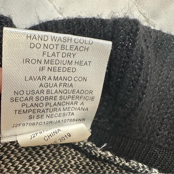 Joseph A. Preppy Women's Black and Cream Plaid Cardigan Sweater - Picture 4 of 10